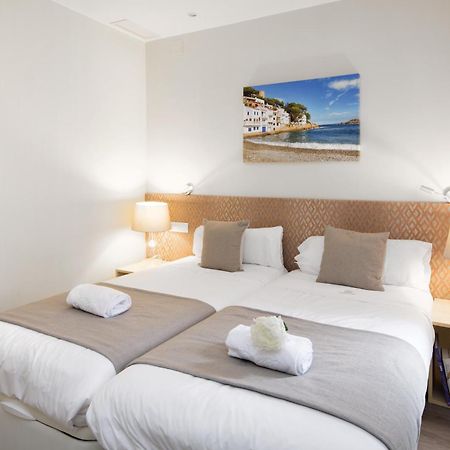 Eixample Building Apartments By Mercedes Heritage برشلونة الغرفة الصورة