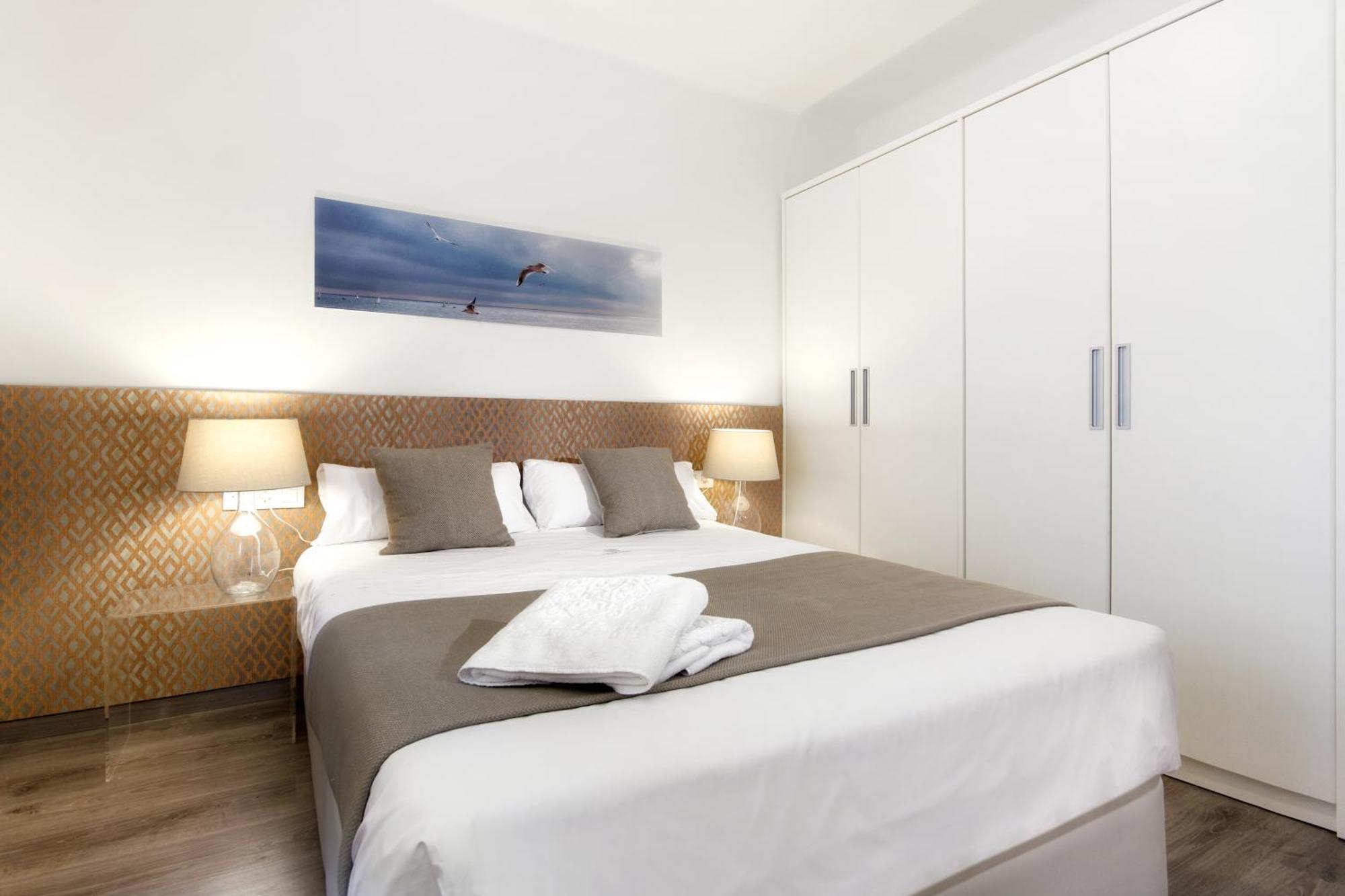 Eixample Building Apartments By Mercedes Heritage برشلونة الغرفة الصورة