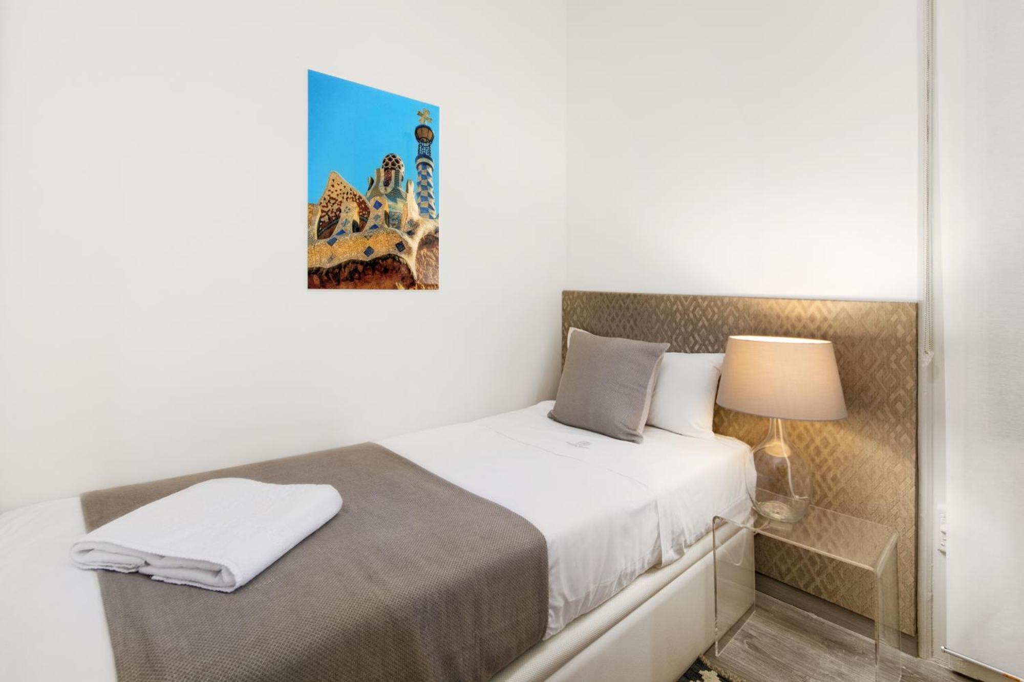 Eixample Building Apartments By Mercedes Heritage برشلونة الغرفة الصورة